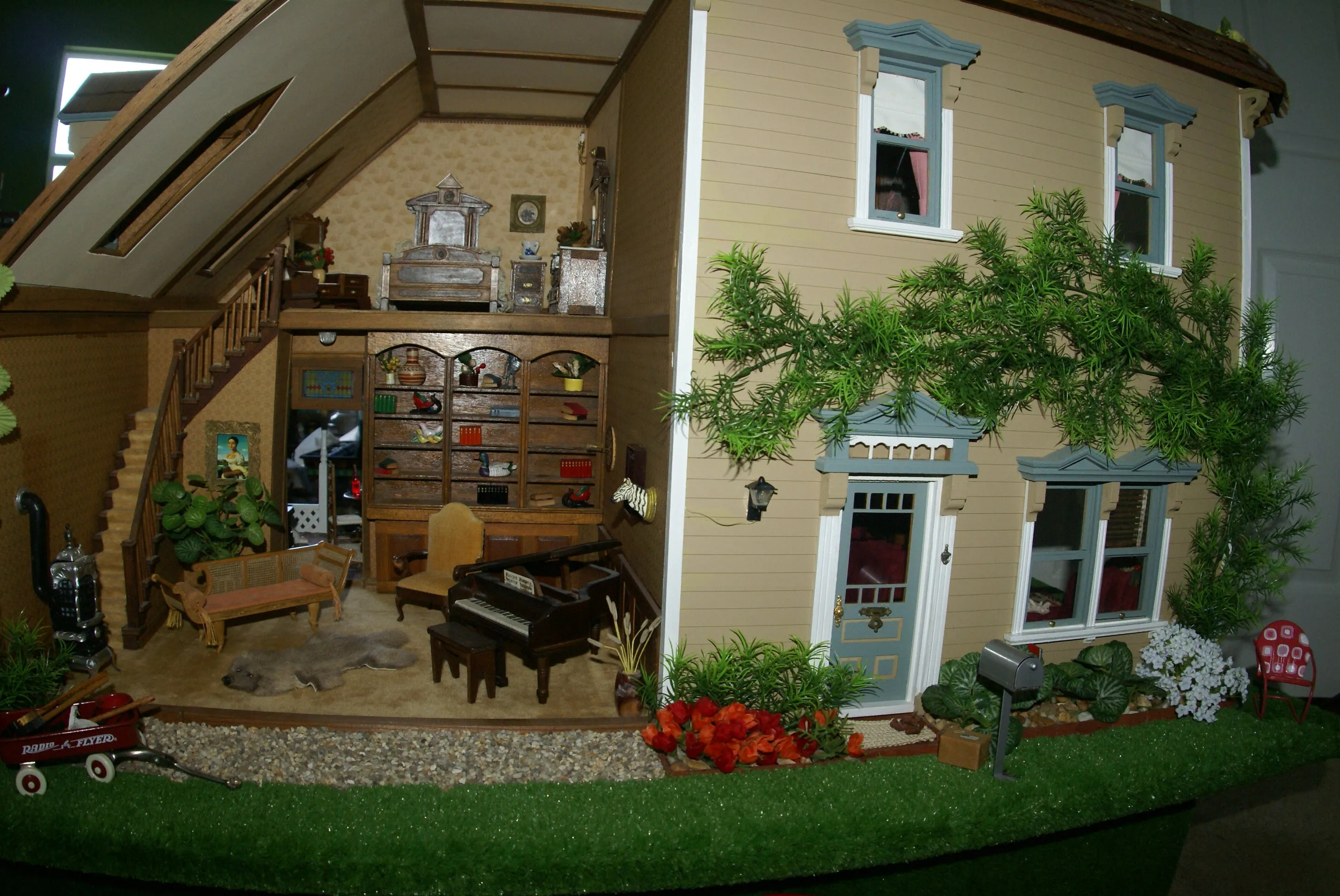 1970 HUGE CUSTOM BUILT & FULLY FURNISHED DOLL HOUSE (5 ft x 4ft x 32”) WITH 14 rooms & 3 gardens, Plants, Trees   Outhouse (1/12 Scale) Operating Lights