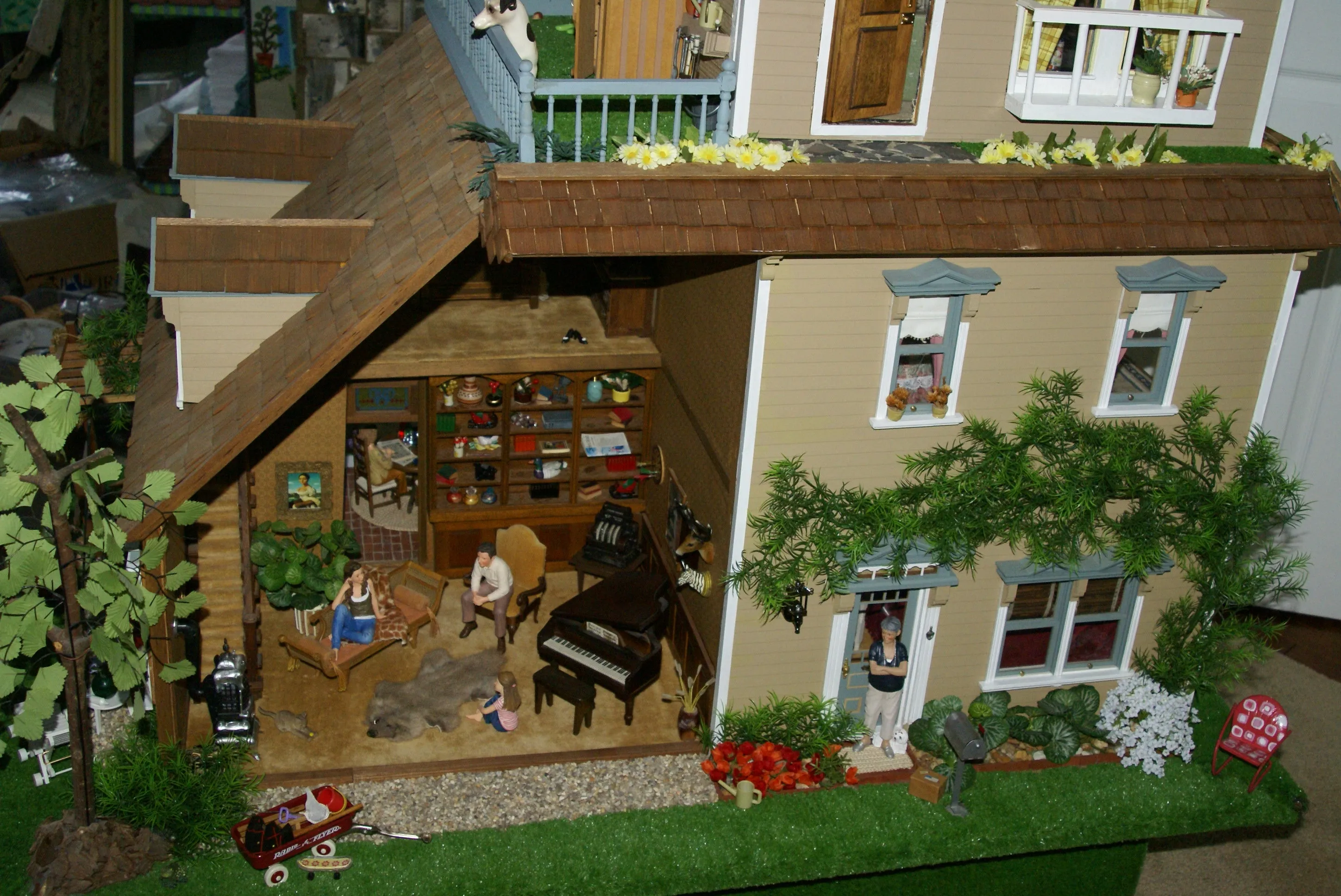 1970 HUGE CUSTOM BUILT & FULLY FURNISHED DOLL HOUSE (5 ft x 4ft x 32”) WITH 14 rooms & 3 gardens, Plants, Trees   Outhouse (1/12 Scale) Operating Lights