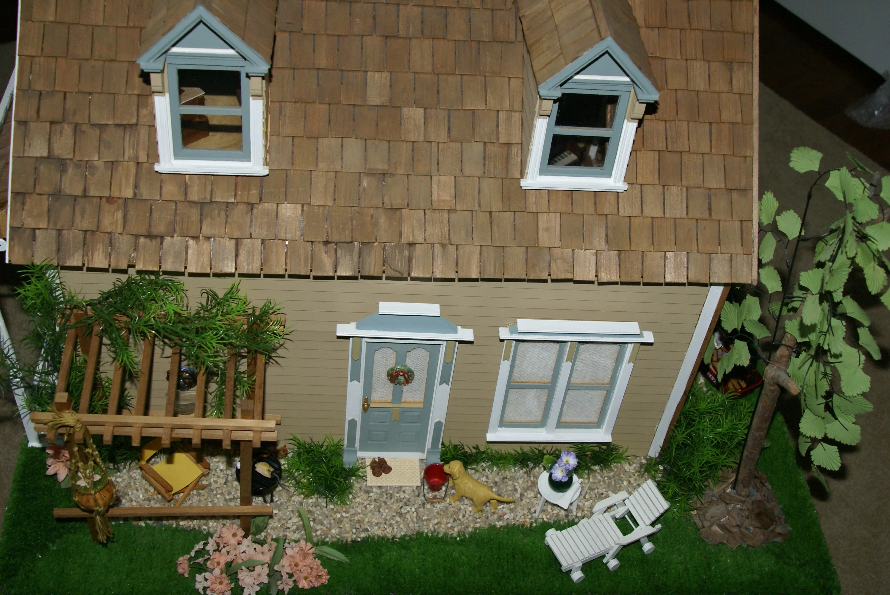 1970 HUGE CUSTOM BUILT & FULLY FURNISHED DOLL HOUSE (5 ft x 4ft x 32”) WITH 14 rooms & 3 gardens, Plants, Trees   Outhouse (1/12 Scale) Operating Lights