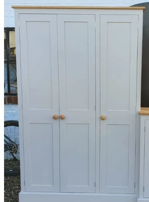 **3 Door Hall, Utility Room, Cloak Room Coat & Shoe Storage Cupboard (40 cm deep) OPTION 2