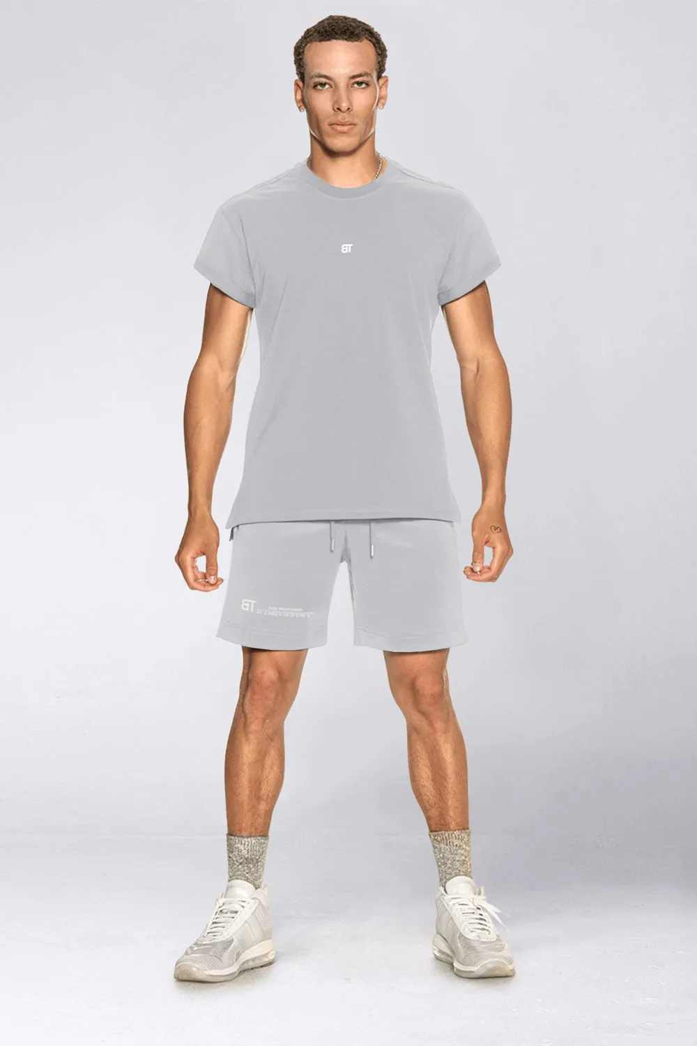 3800 . Momentum Regular-Fit Shorts - Grey