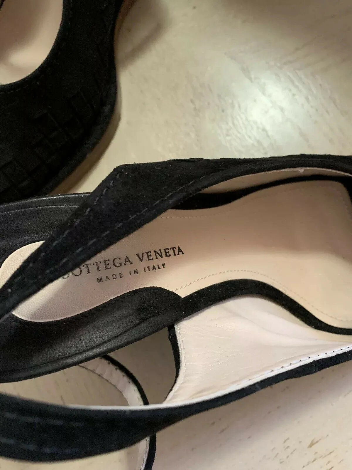 $990 Bottega Veneta Women’s Suede Shoes Sandal Black 9 US ( 39 Eu ) Italy