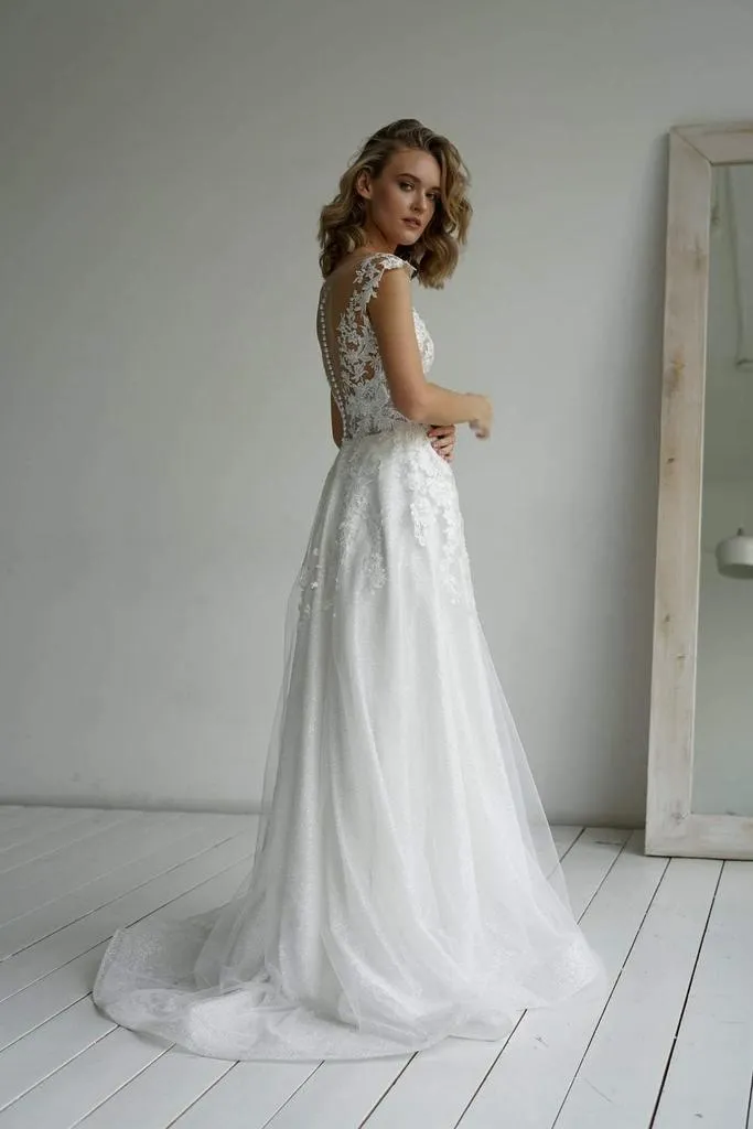 A-line Elegant Glitter fabric Sweetheart Wedding Dress With Appliques WD570