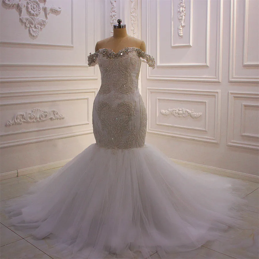 AM758 Lace Applique Crystal Beads Plus Size Mermaid Wedding Dress