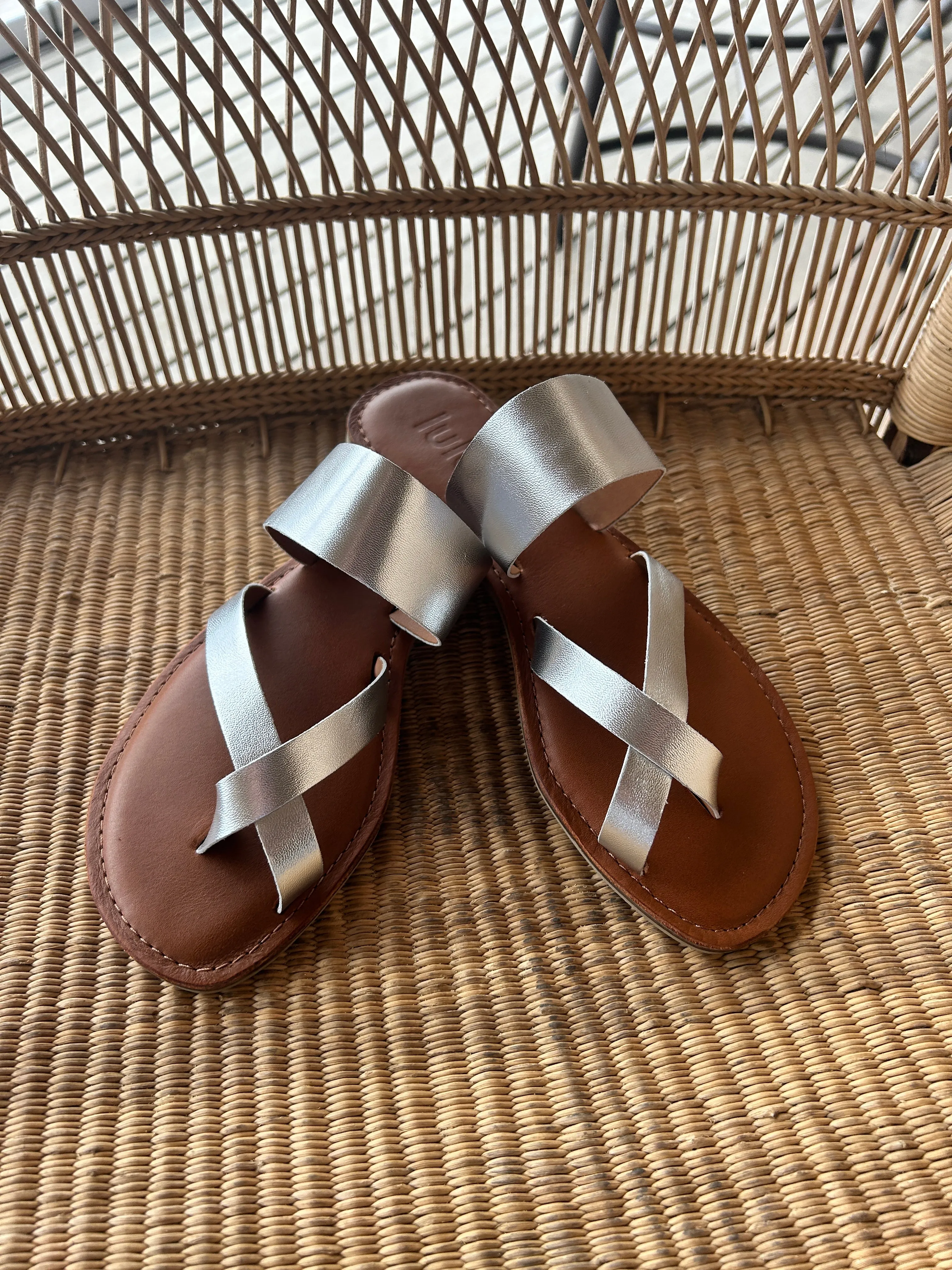 Amanda Cross Over Toe Sandal