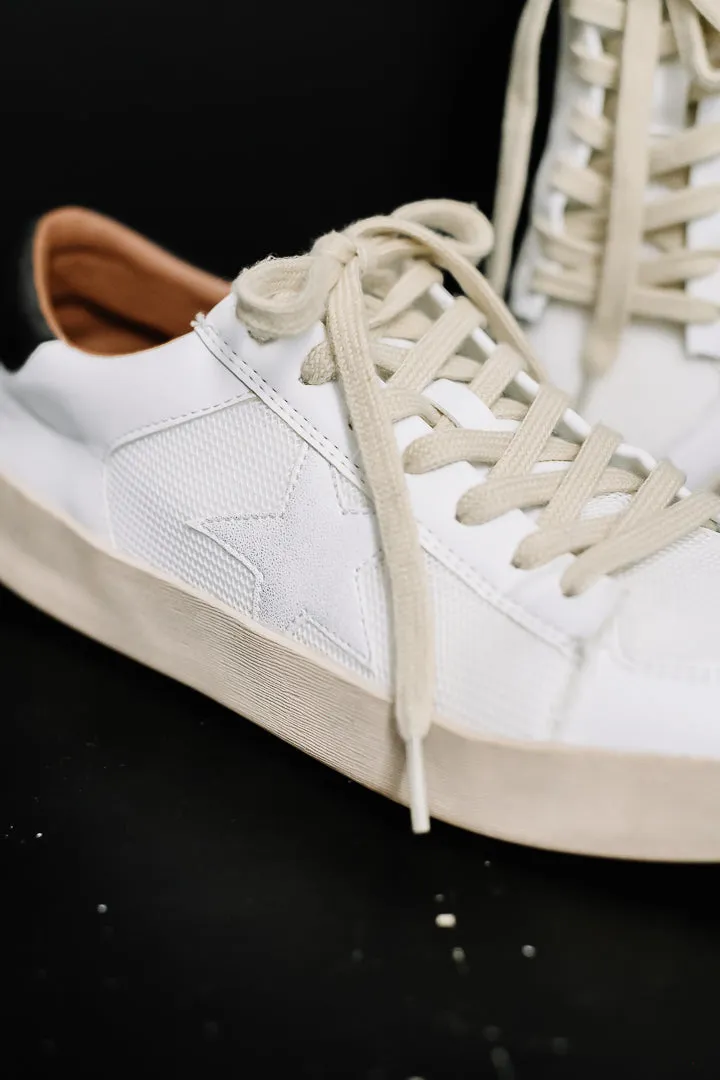 Another Round Star Sneakers | White