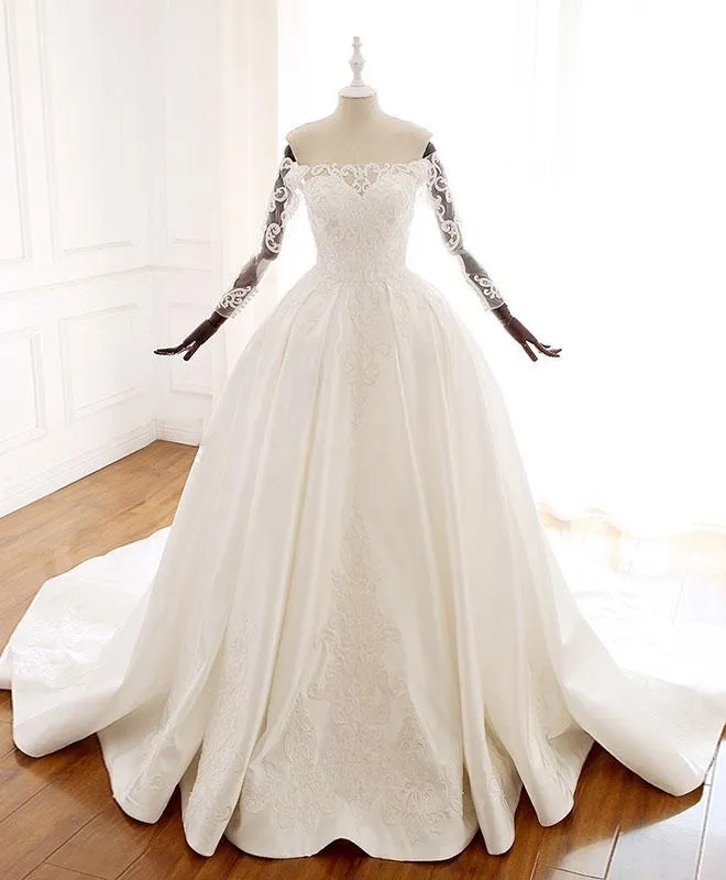 Ball Gown Long Sleeves Wedding Dress With Lace Appliques, Satin Bridal Gown N2582