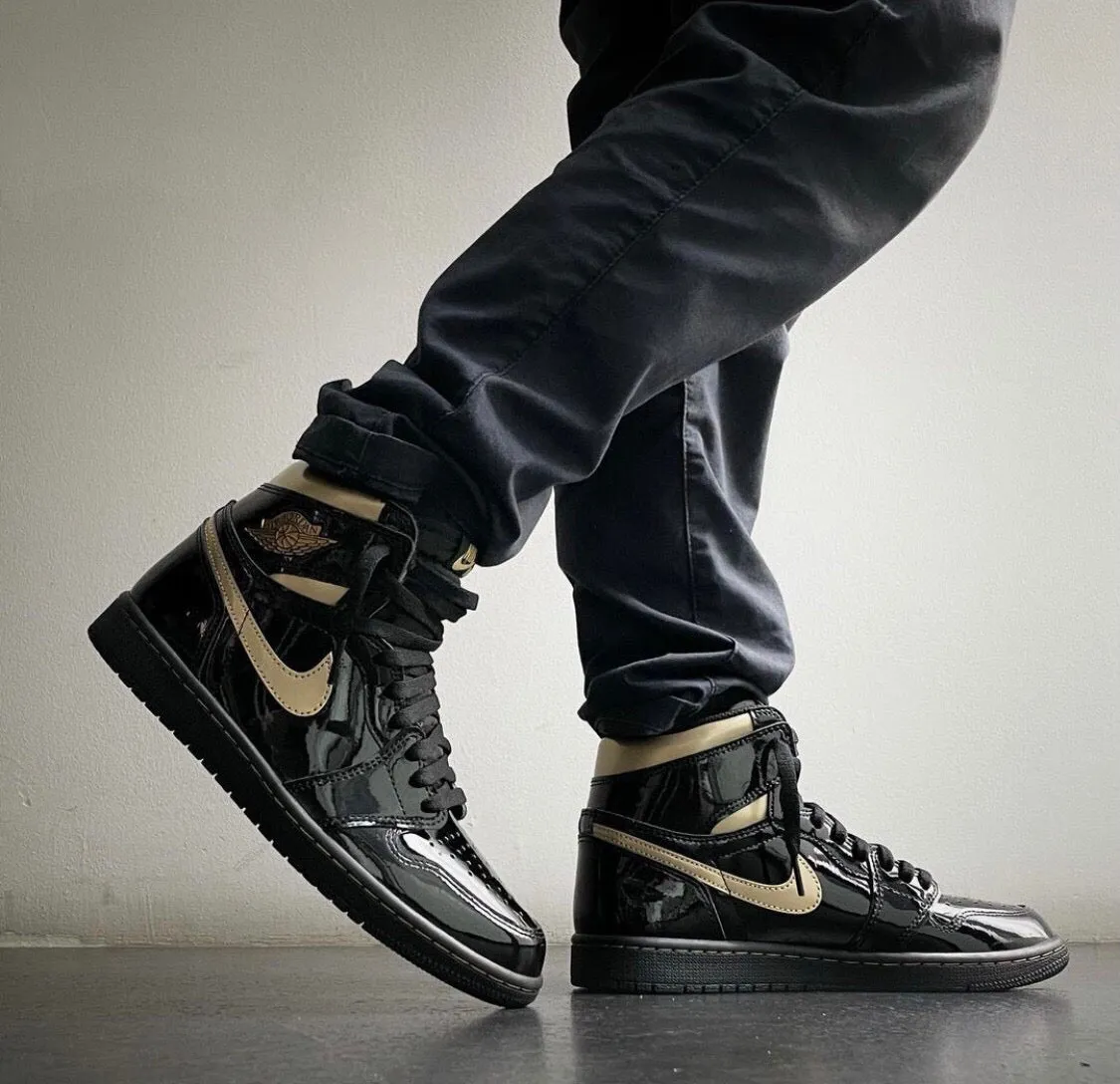 CE - AJ1 High Black Gold