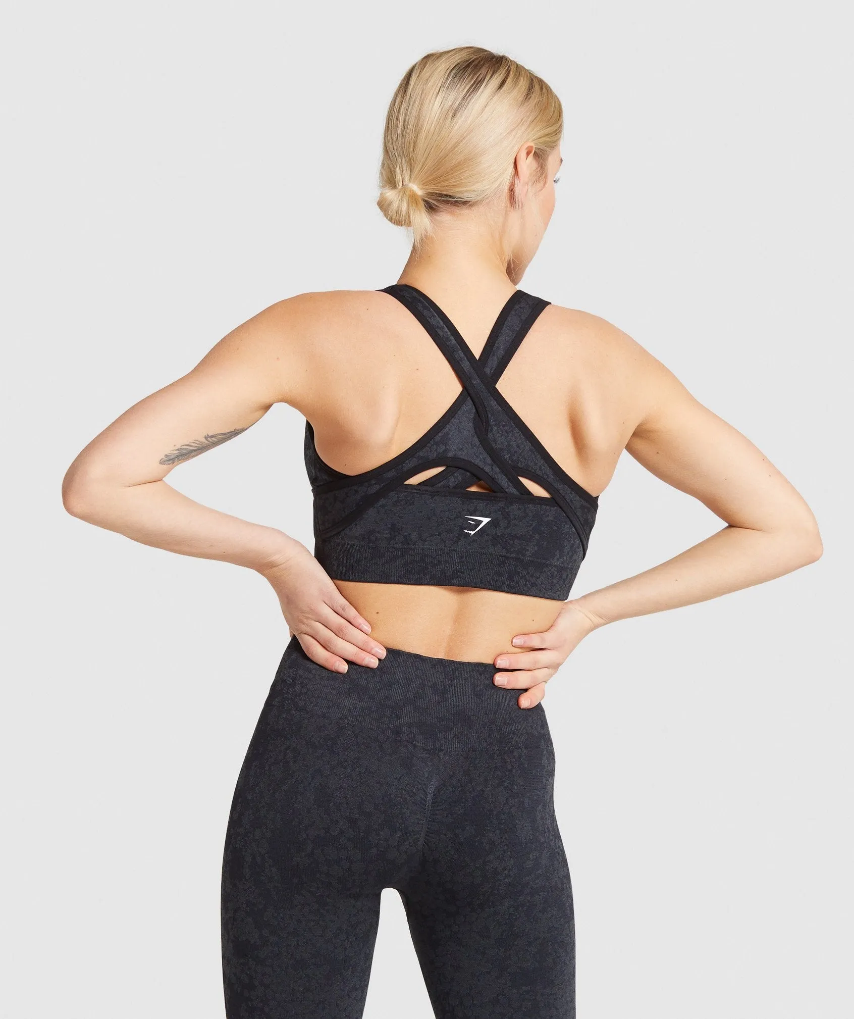 Gymshark Adapt Animal Seamless Sports Bra - Black