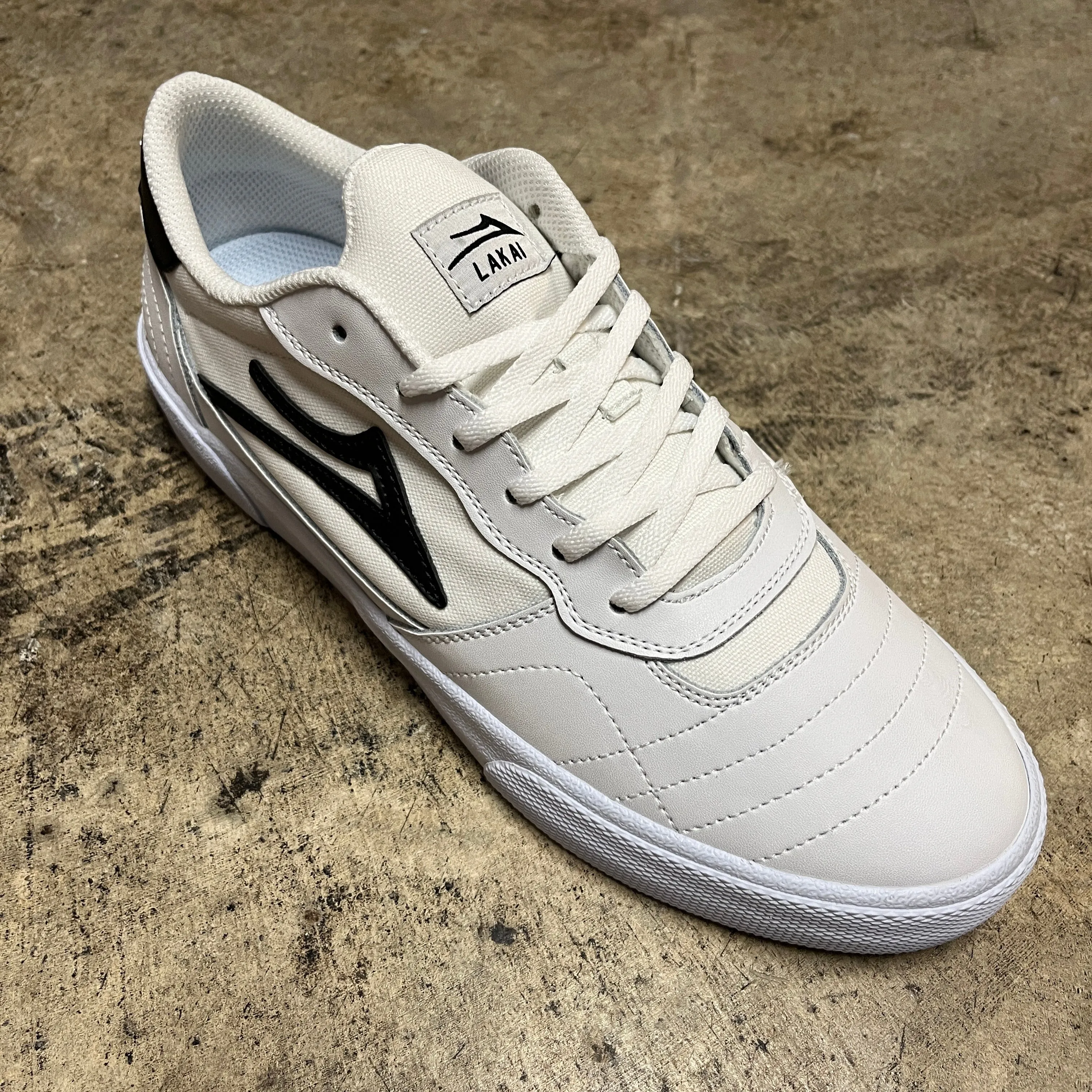 LAKAI CAMBRIDGE (WHITE LEATHER)