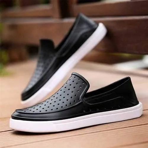 Men Waterproof Hollow Outs Outdoor Sneakers Flats