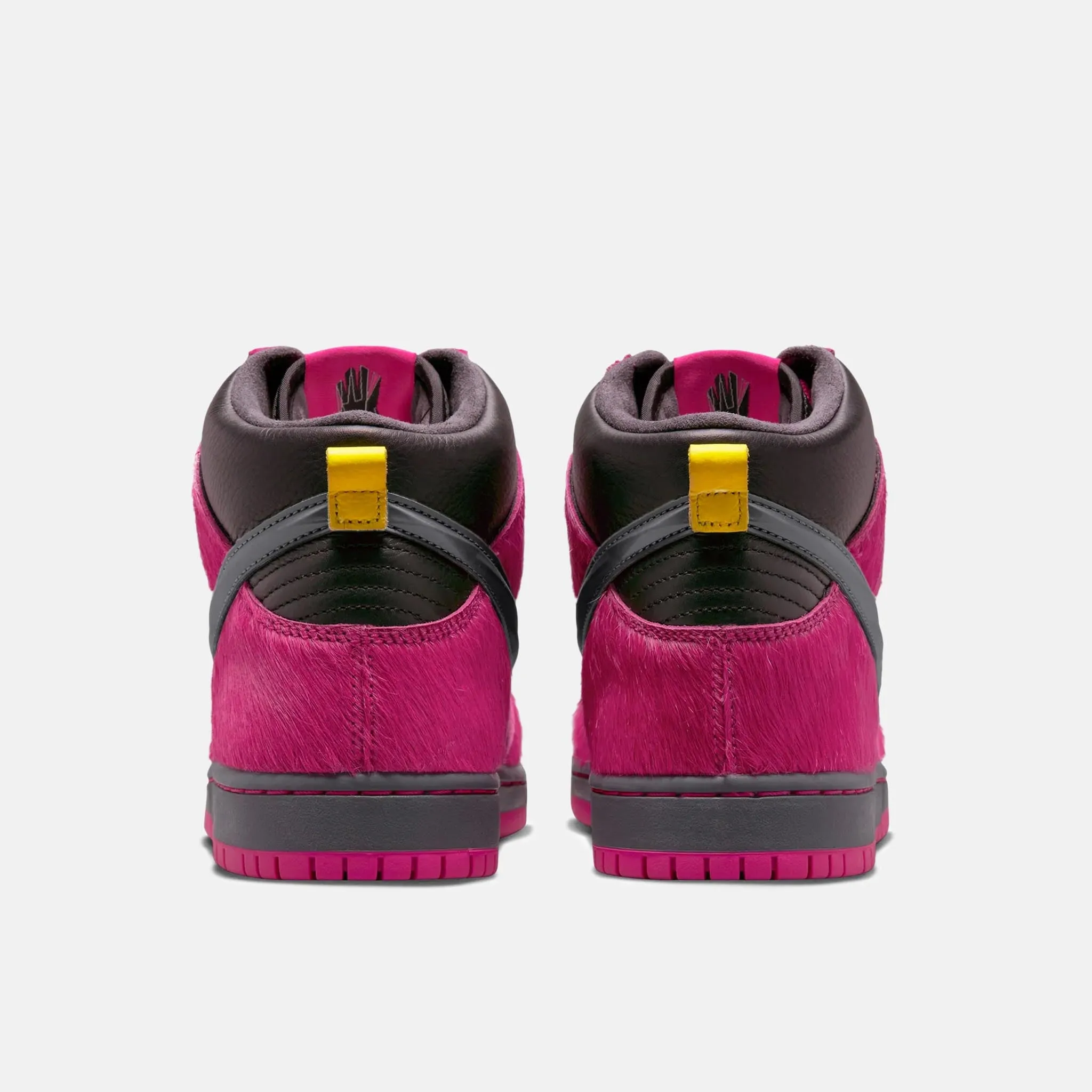 Nike SB - Run The Jewels Dunk High Pro Shoes (UK ONLY) - Active Pink / Black