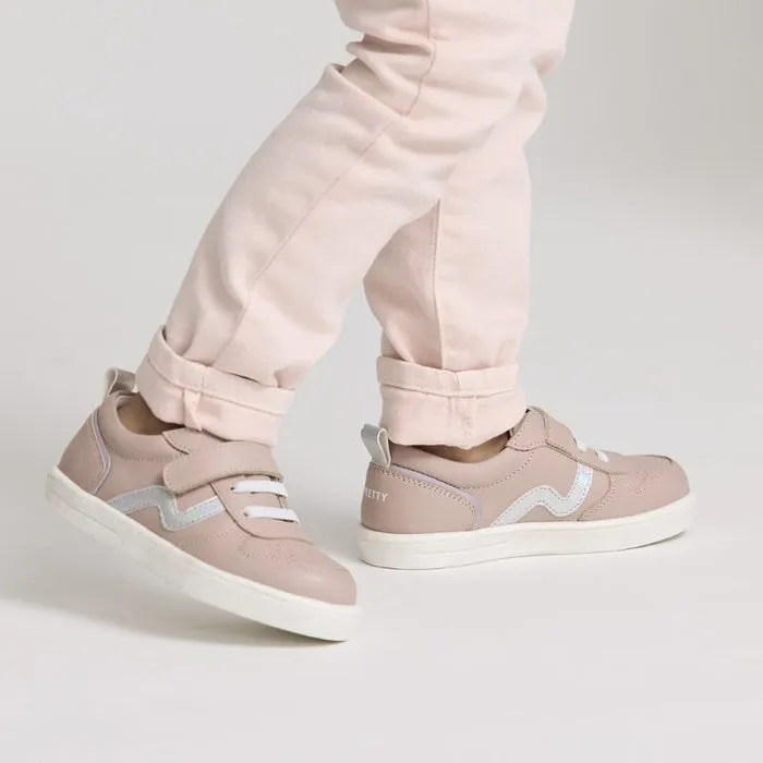 Pretty Brave XO Trainer Blush