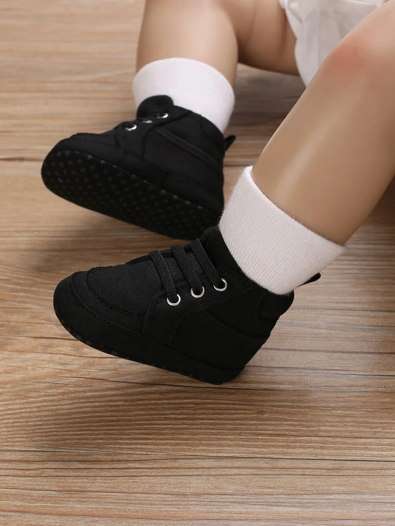 SHEIN Baby Lace Up Front Sneakers, Sporty Black Fabric Skate Shoes