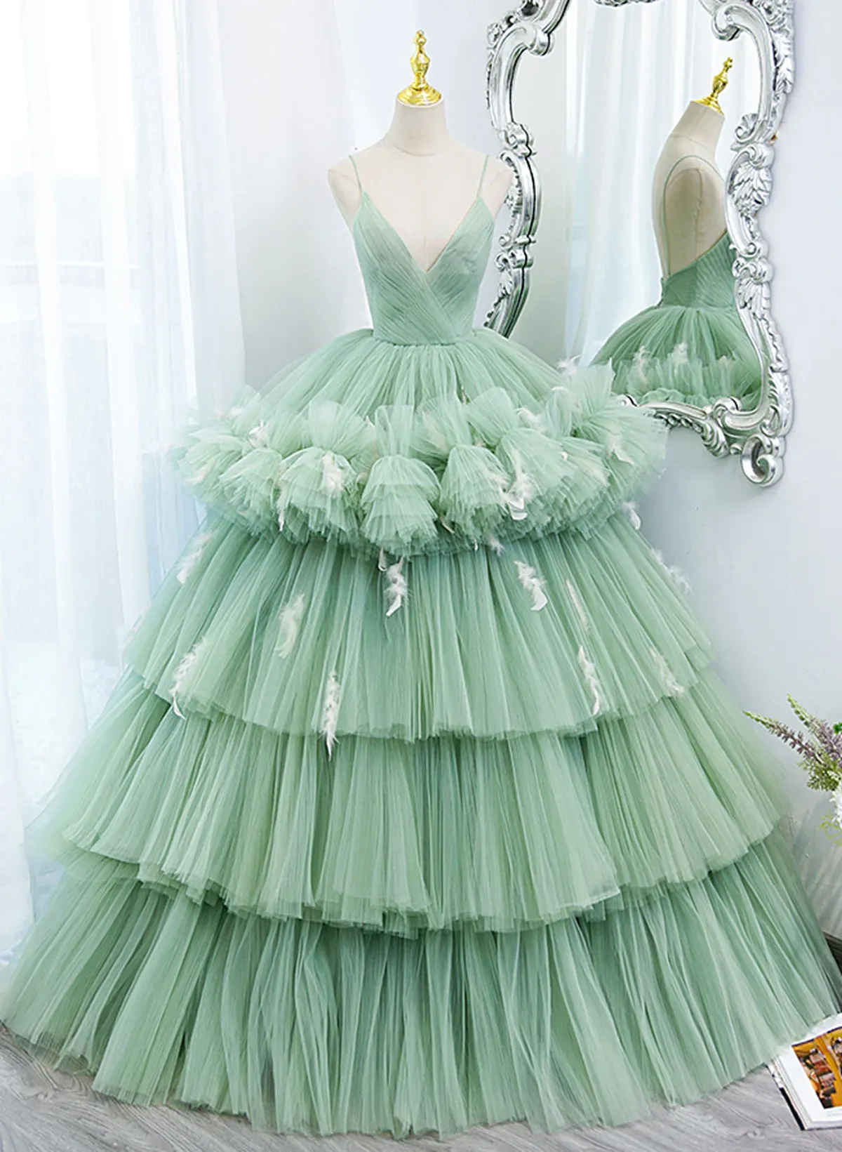 Uniwim Light Green Tulle Layers Low Back Prom Dress, Light Green Sweet 16 Dress