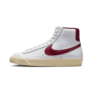 WOMEN'S NIKE BLAZER LOW '77 SE - WHITE/TEAM RED-MUSLIN-MTLC GOLD STAR