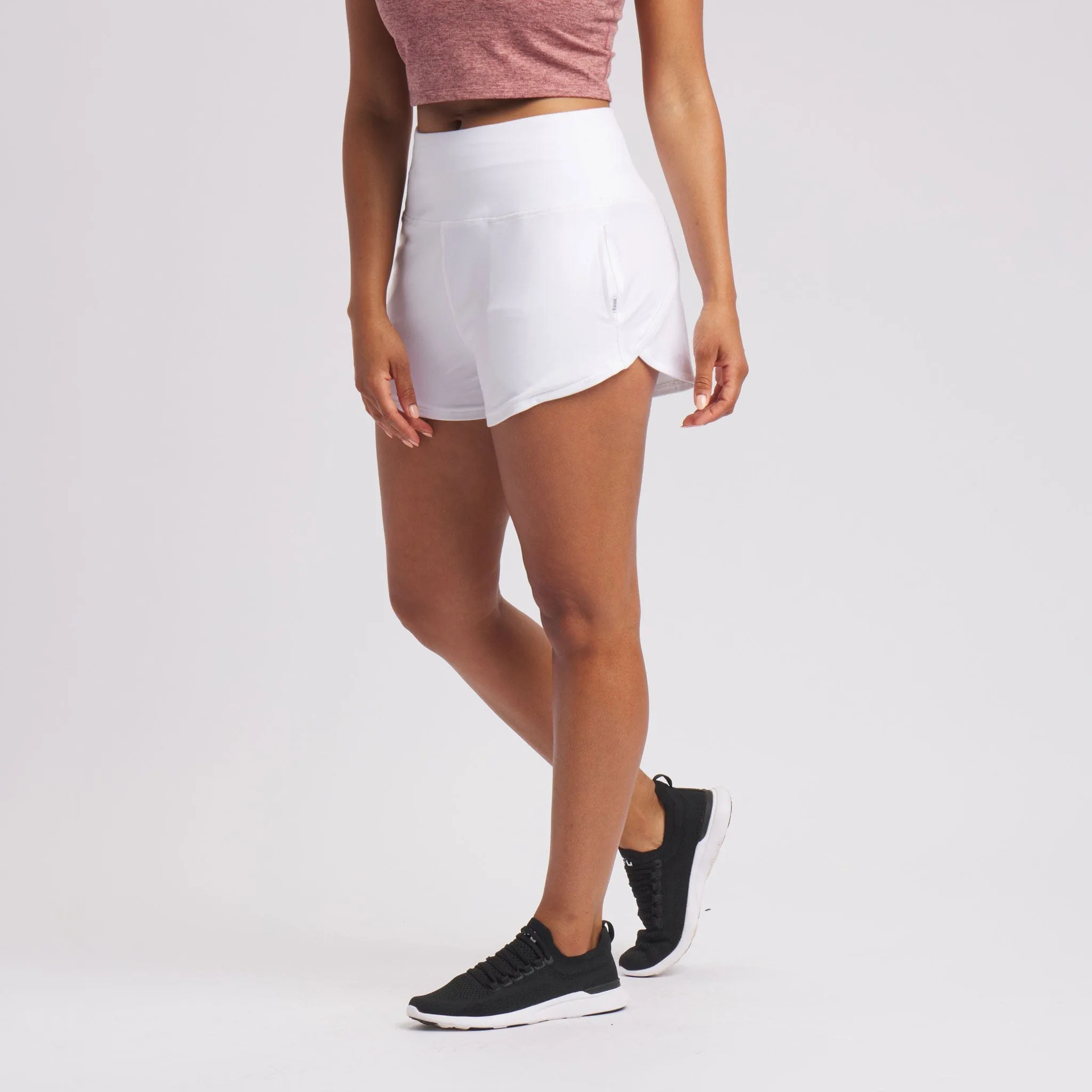 Women's Roam Short